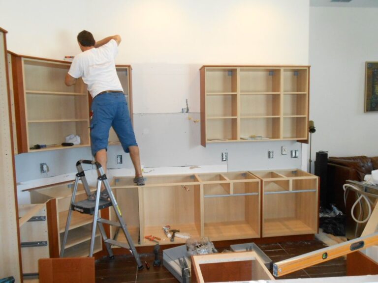 Renew and Refine: Discovering Cabinet Refinishing Services in Arizona