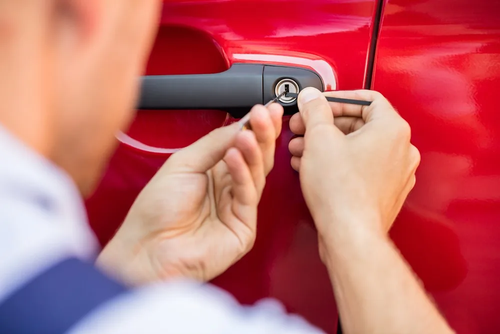 What to look for in a pop Locking' locksmith