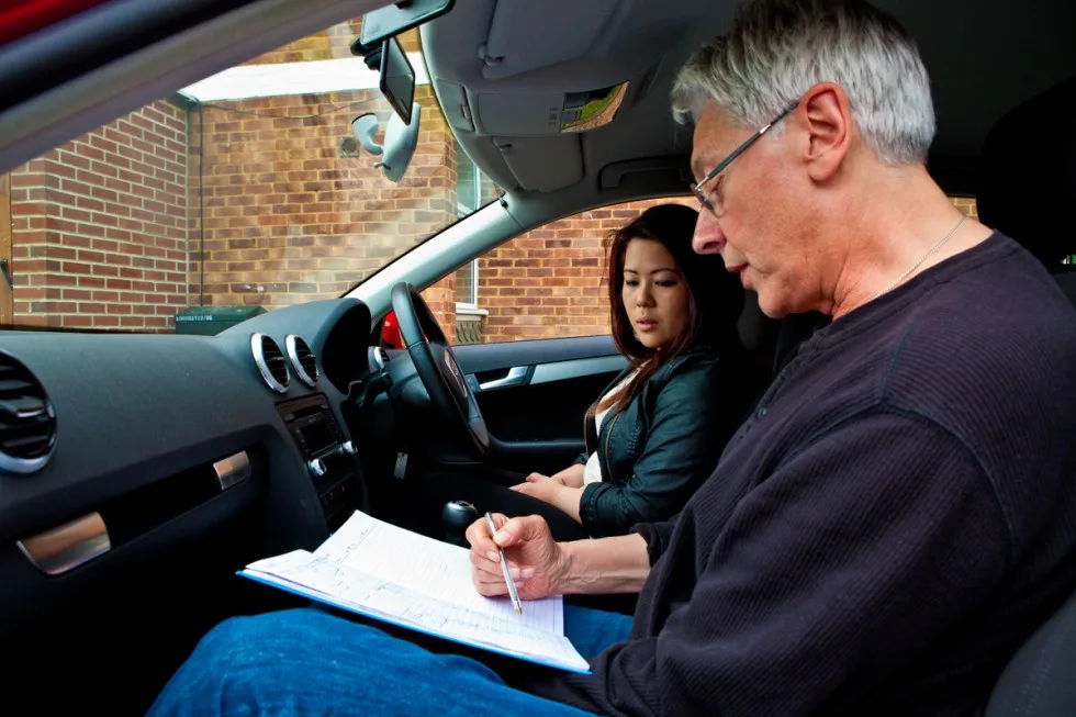 The Importance of Choosing the Right Driving Instructor